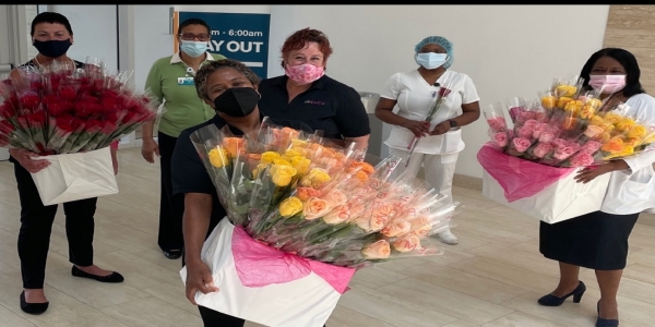  Hundreds of roses donated to KEMH nurses