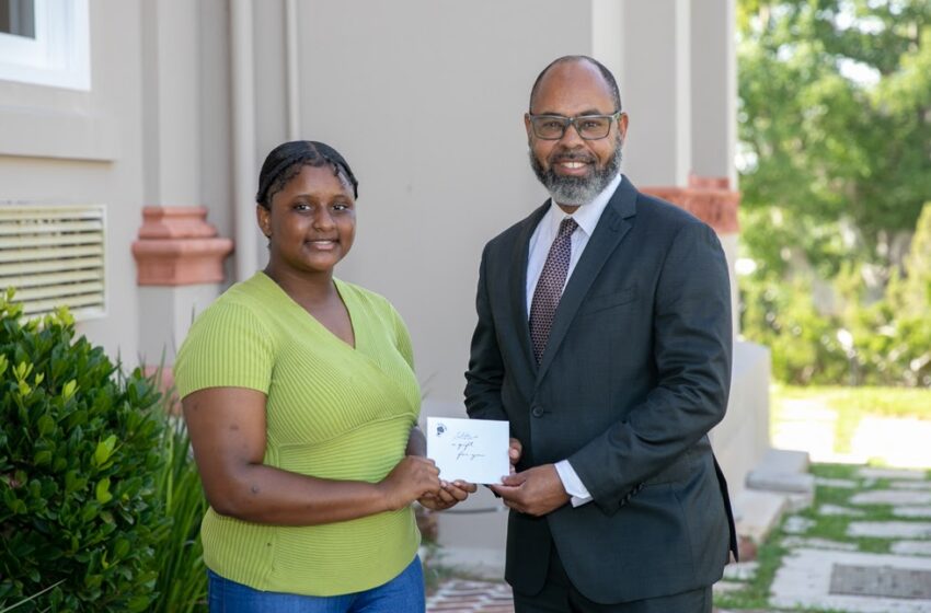  Minister Congratulates Emancipation Essay Contest Winners