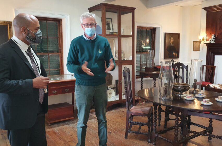  Dr. Ernest Peets toured the Bermuda Historical Society Museum