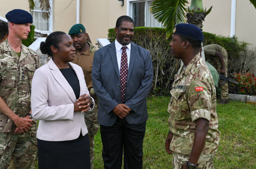  Governor and National Security Minister visit Regiment’s Junior Leaders