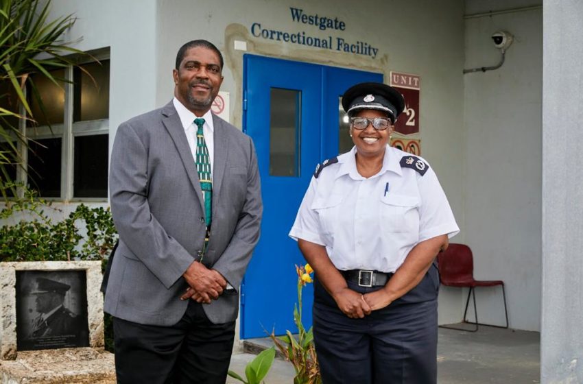  Minister Weeks tours Westgate Correctional facility