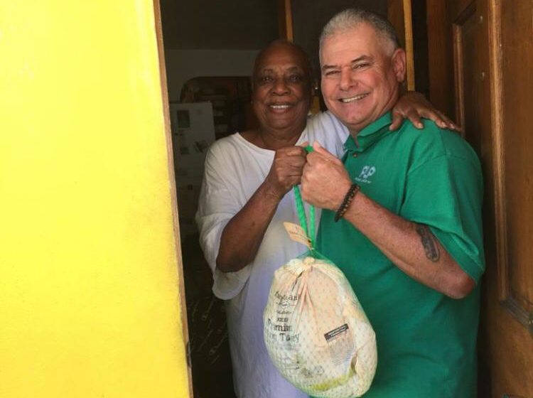  TURKEY GIVE-AWAY A HIT WITH CONSTITUENCY 29 RESIDENTS