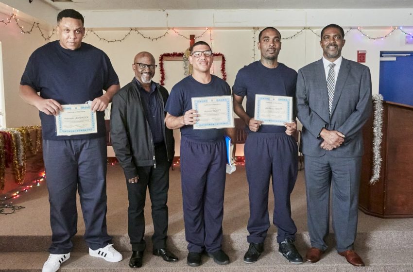  Westgate Inmates Praised for Graduating from Anti-Violence Programme