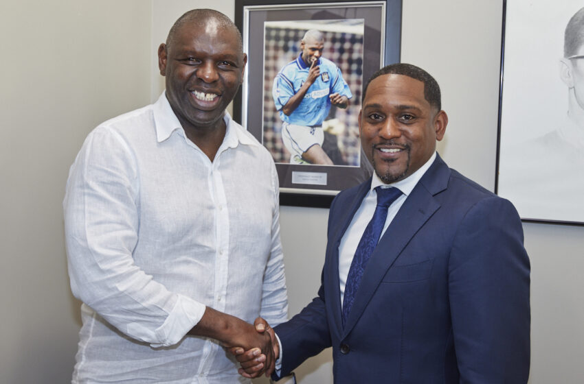  Minister Darrell meets with Shaun Goater, MBE