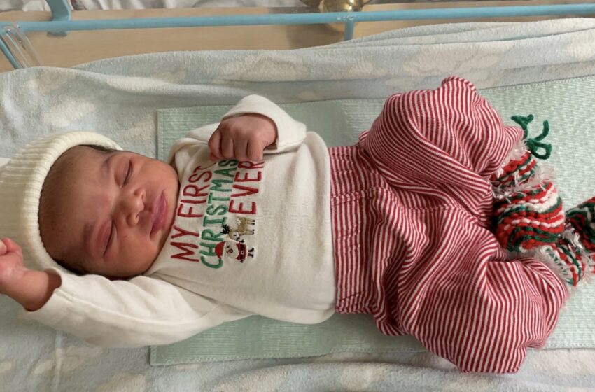  Two Babies Born on Christmas Day in Bermuda