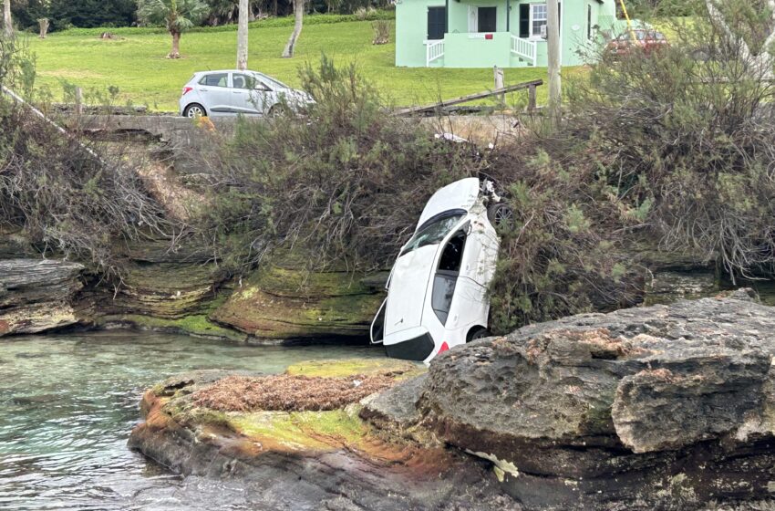  Elderly couple escape serious injuries after driving mishap