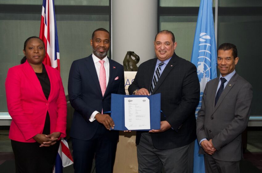  Premier and Governor attends BMU code to Bermuda’s passports ceremony