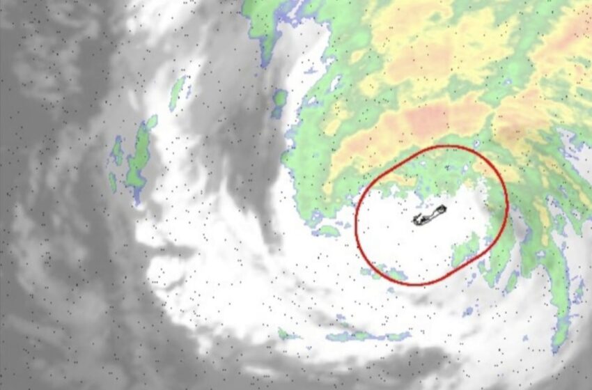  Bermuda is correctly in the Eye of Hurricane Ernesto