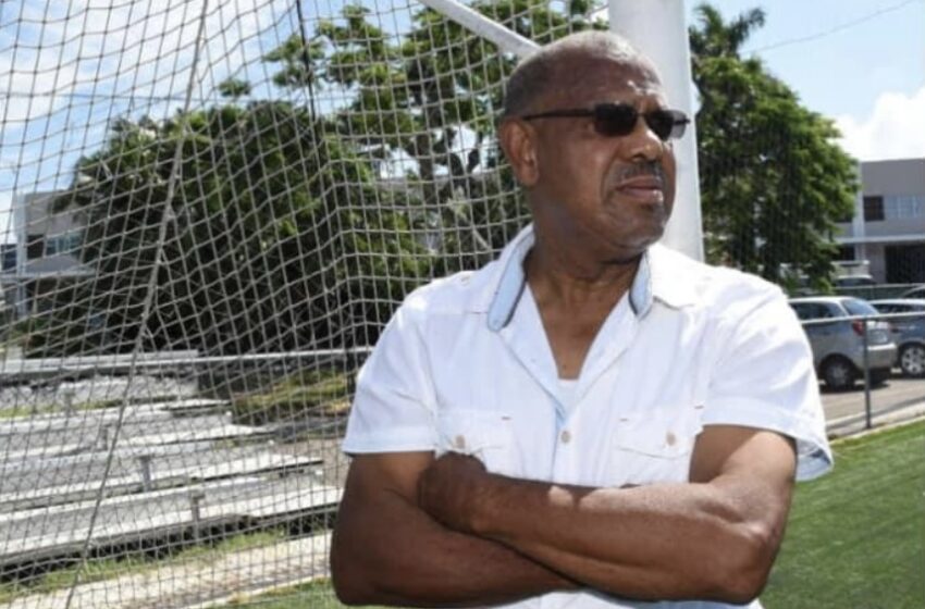  Lightbourne pays homage to legendary coach “Leroy Nibs Lewis”