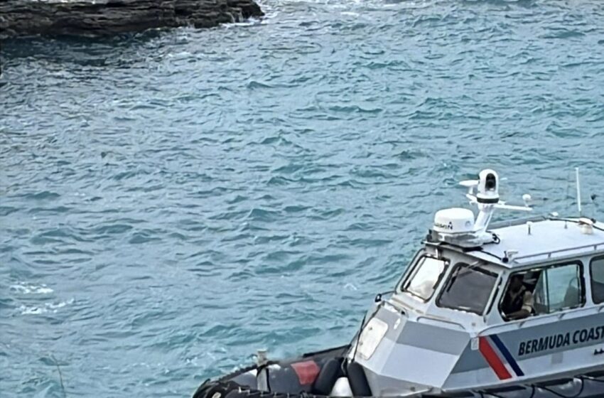  Coast Guard calls off search  due to bad light