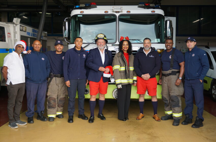  Hamilton Princess Celebrates First Responders with Annual Christmas Dinner